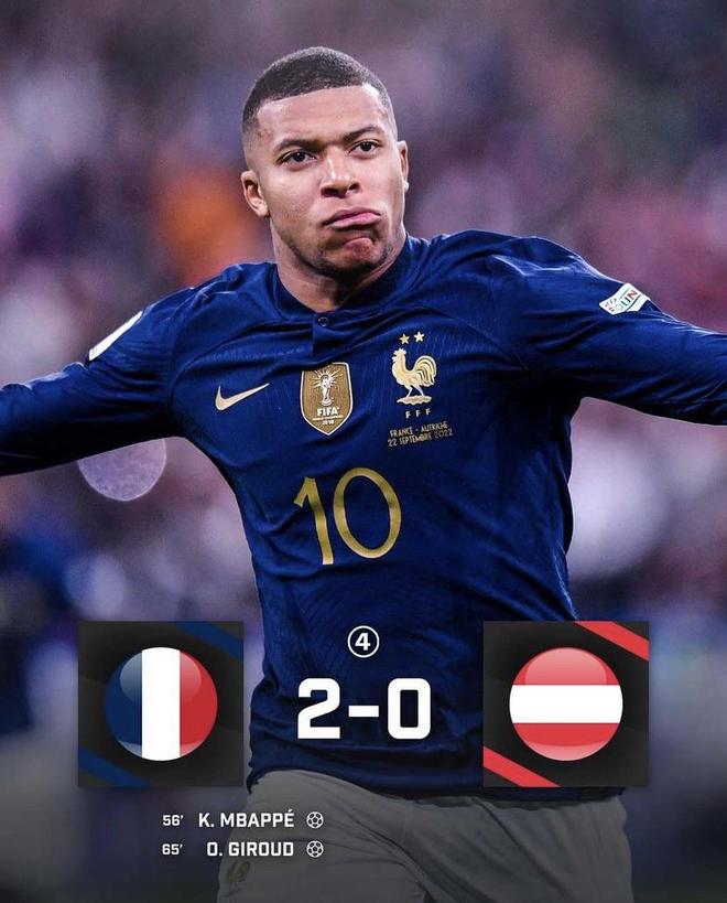 比朔夫：祝贺卡尔完成德青队首秀，他每次拿球观众都惊叹不已