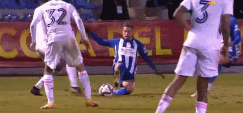 沃尔夫斯堡vs柏林联合：埃里克森、马耶尔首发，郑优营、容诺夫出战