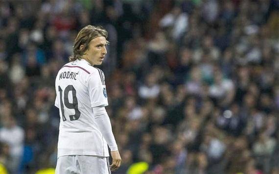 庆祝苏超夺冠，泰州市委书记与泰州队球员合唱《歌唱祖国》