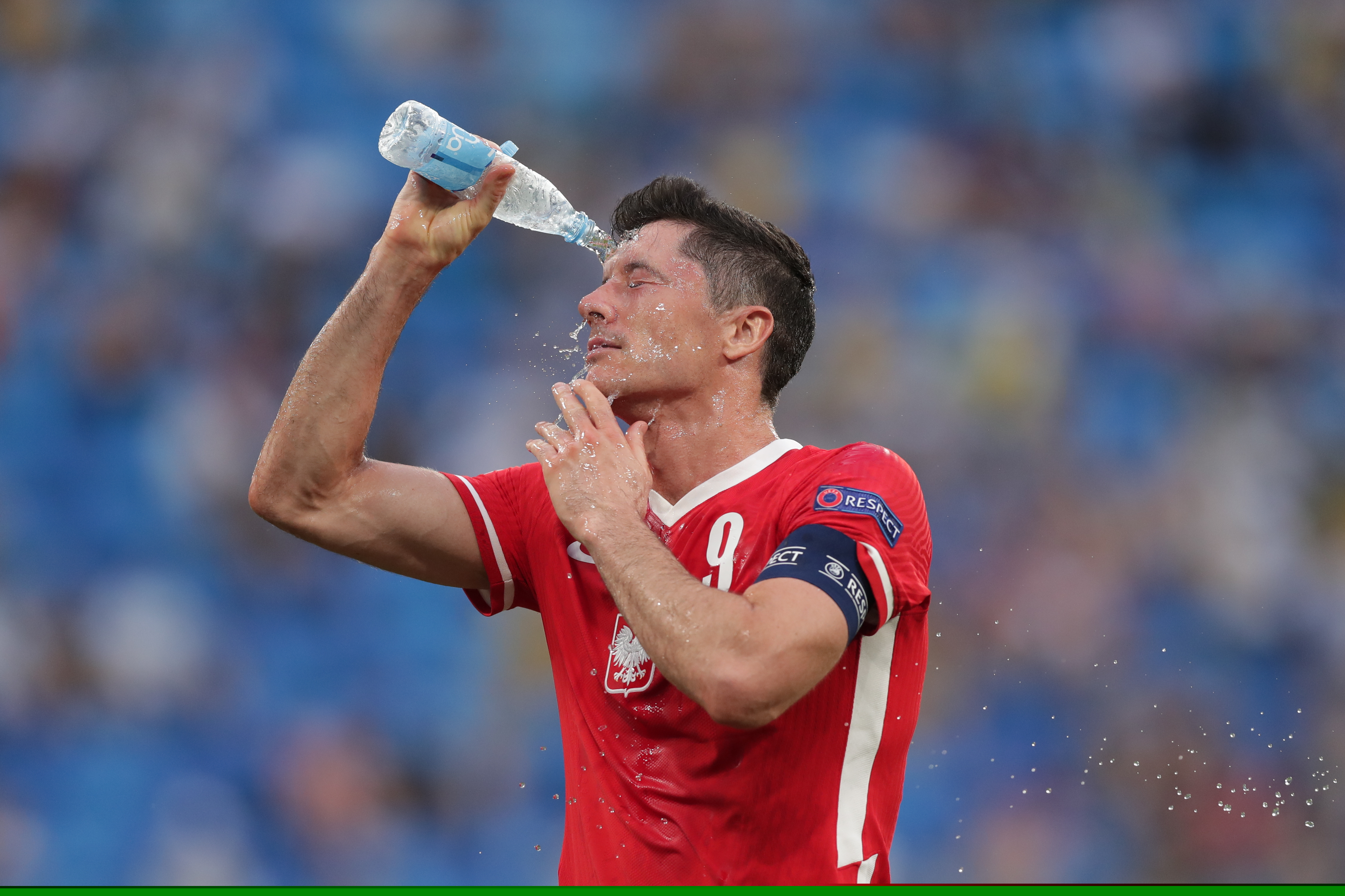 半场战报：纽卡斯尔联1-0毕尔巴鄂竞技，丹-伯恩破门