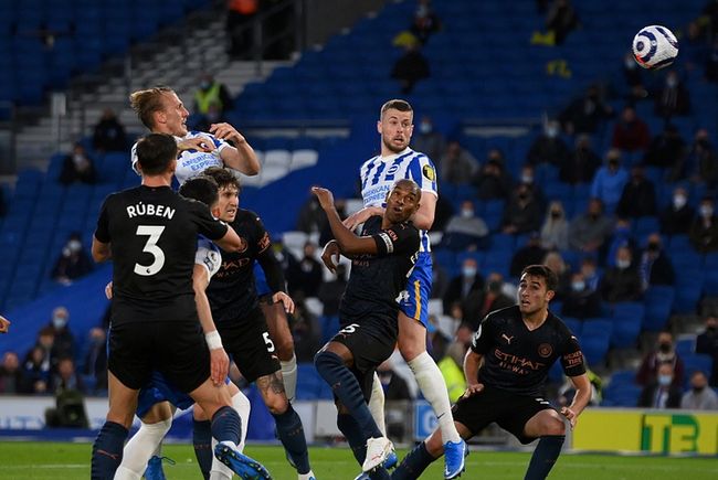 哀悼，一巴西18岁小将在家中因弟弟清理步枪时走火中弹身亡