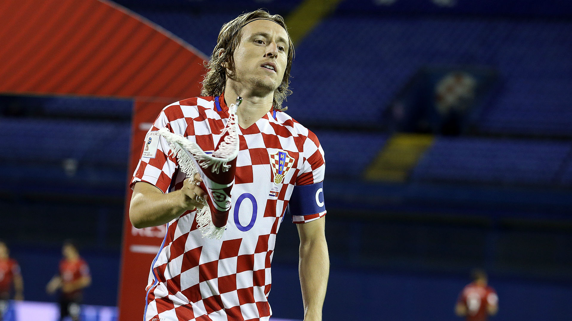 英媒：利物浦准备总价1.4亿镑再次报价伊萨克，预计今天送达